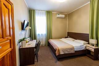 Гостиница Онега Хабаровск Улучшенный двухместный номер с 1 кроватью-5
